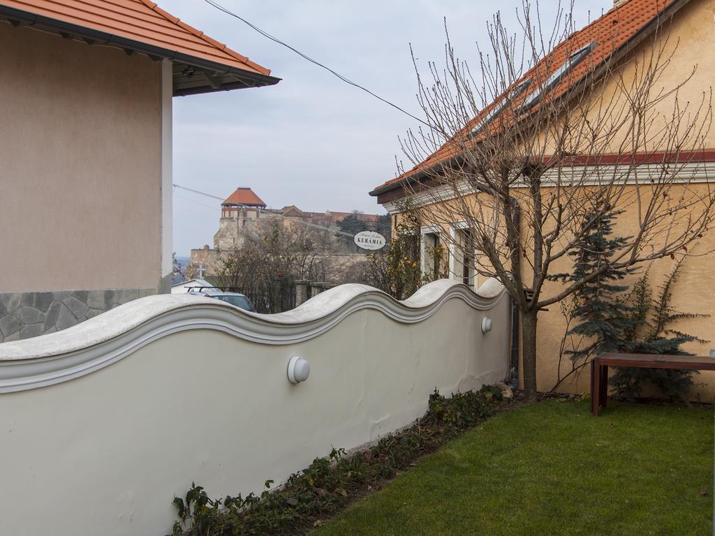 Amadeus Vendégház Esztergom Exterior foto