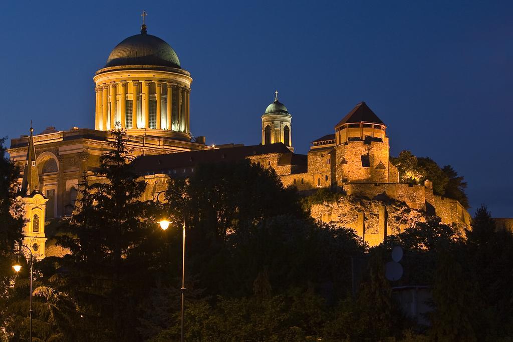 Amadeus Vendégház Esztergom Exterior foto